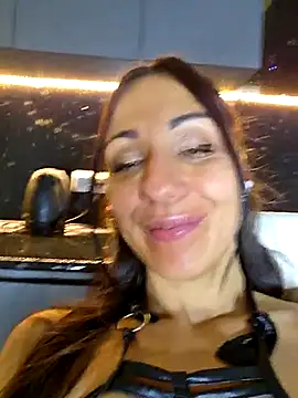 LeticiaWoods online show from December 15, 4:24 pm