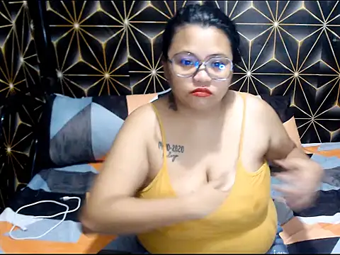 Snapshot of Asianwow22 chatting on July 21, 6:31 pm Asianwow22 online show from July 21, 6:31 pm