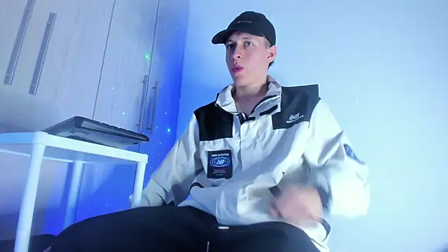 enzo bvlgari online show from March 3, 10:52 pm