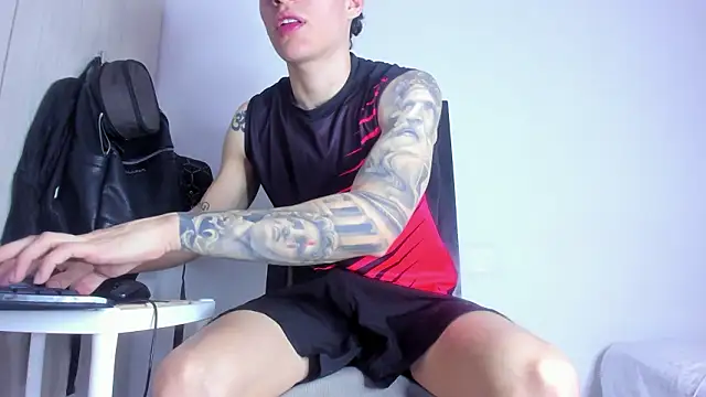 enzo bvlgari online show from February 19, 3:20 pm