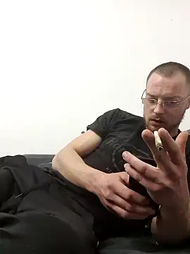 kgltintan online show from March 15, 11:39 pm