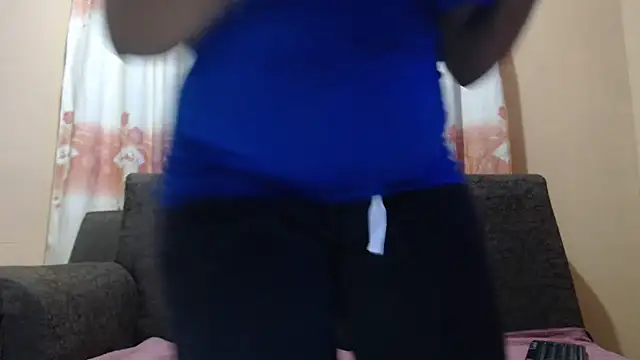 RoosePaarker online show from April 2, 6:31 am