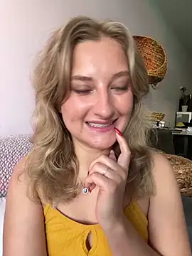 MileySummer online show from December 19, 11:18 am