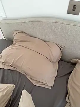 Snapshot of MileySummer chatting on March 1, 7:41 am MileySummer online show from March 1, 7:41 am