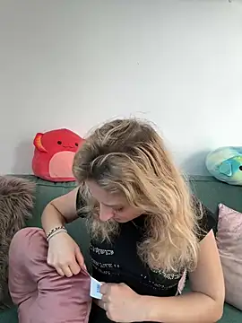 MileySummer online show from March 1, 9:18 am