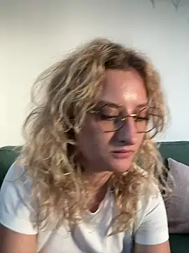 MileySummer online show from March 18, 3:22 pm