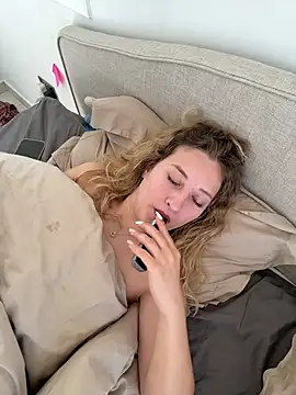 MileySummer online show from March 5, 7:38 am