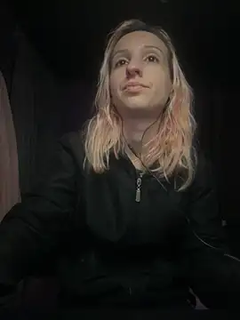 bunnydark00 online show from October 9, 11:05 pm