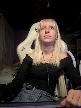 bunnydark00 online show from November 7, 2:38 am