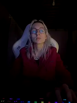 bunnydark00 online show from September 25, 12:27 am