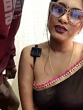 Queen Dolly online show from February 10, 5:23 pm