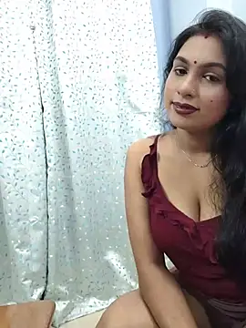 Queen Dolly online show from July 22, 5:26 pm