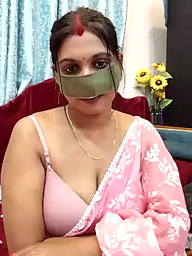 Snapshot of Queen_Dolly chatting on February 3, 6:07 pm Queen Dolly online show from February 3, 6:07 pm
