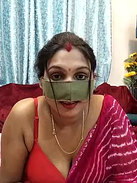 Snapshot of Queen_Dolly chatting on February 22, 5:35 pm Queen Dolly online show from February 22, 5:35 pm