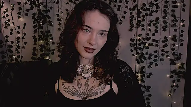 risha laas online show from November 29, 7:58 pm