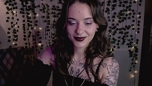 risha laas online show from February 26, 7:36 pm