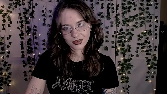 risha laas online show from January 17, 7:50 pm