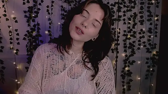 Snapshot of risha_laas chatting on October 11, 8:21 pm risha laas online show from October 11, 8:21 pm