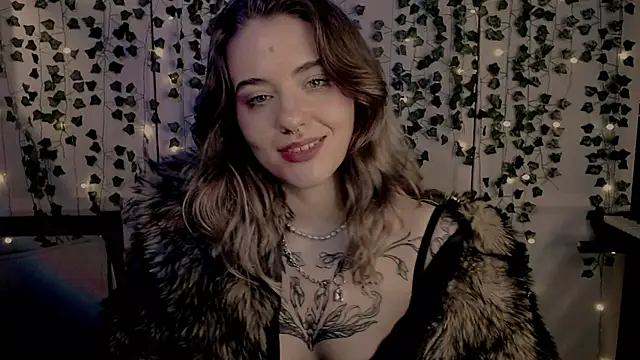 Snapshot of risha_laas chatting on February 8, 11:13 pm risha laas online show from February 8, 11:13 pm