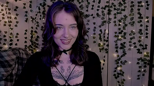 Snapshot of risha_laas chatting on September 25, 8:15 pm risha laas online show from September 25, 8:15 pm