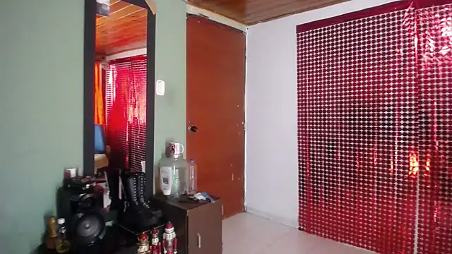 Sweett Anya online show from February 6, 3:30 pm