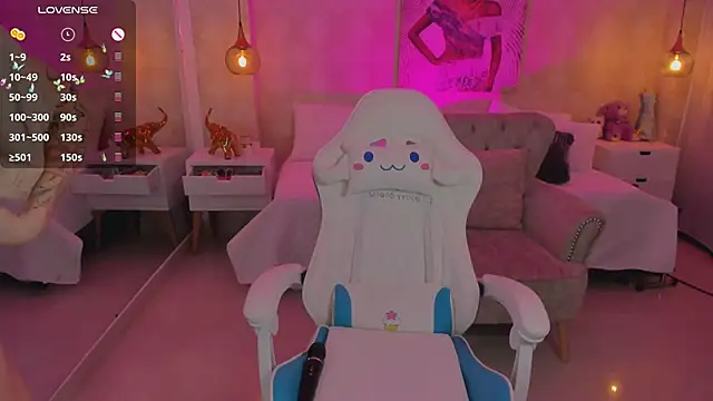 Snapshot of LITTLE-VIVI chatting on March 8, 3:28 am LITTLE-VIVI online show from March 8, 3:28 am