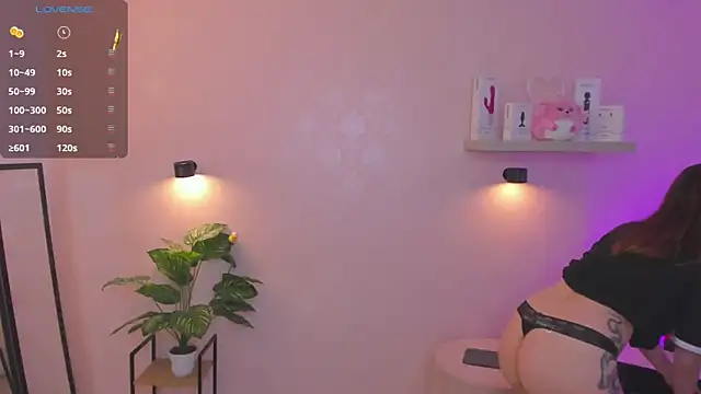 LITTLE-VIVI online show from May 16, 3:05 am