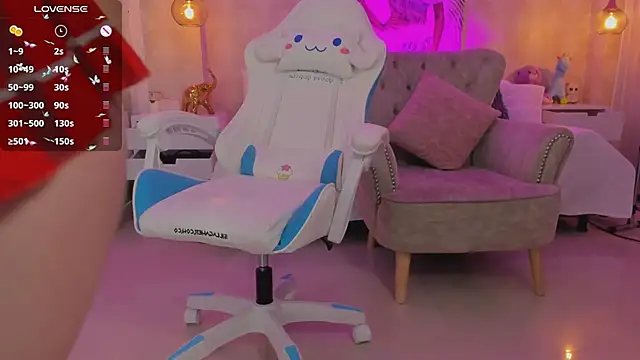 Snapshot of LITTLE-VIVI chatting on March 10, 9:45 am LITTLE-VIVI online show from March 10, 9:45 am