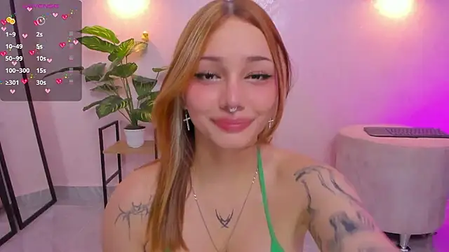 Snapshot of LITTLE-VIVI chatting on March 3, 4:41 am LITTLE-VIVI online show from March 3, 4:41 am