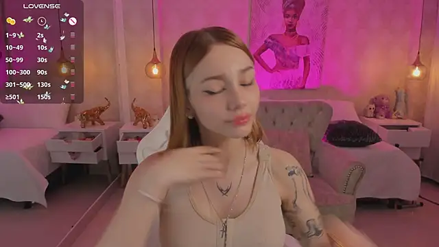 Snapshot of LITTLE-VIVI chatting on March 3, 6:42 am LITTLE-VIVI online show from March 3, 6:42 am