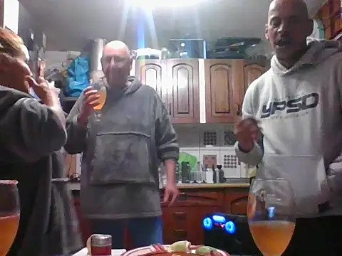 Snapshot of TheSailor53 chatting on October 18, 4:58 am TheSailor53 online show from October 18, 4:58 am