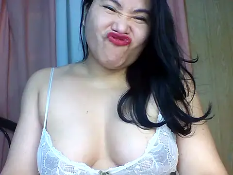 SexiestAries online show from December 5, 1:16 am