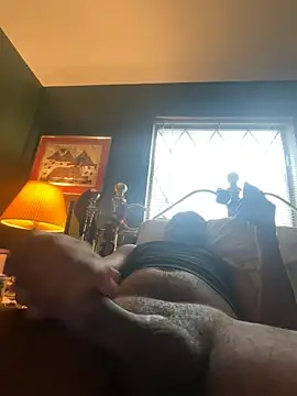 sukisnpaii online show from April 12, 9:40 pm