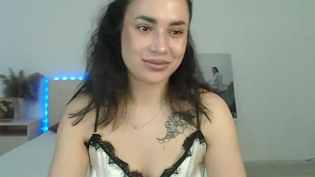 RoxannePure online show from March 25, 4:45 am