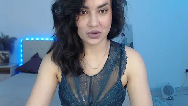 RoxannePure online show from April 14, 4:06 am