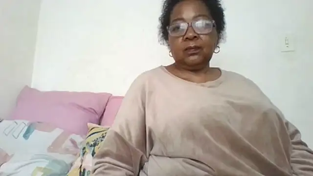 Snapshot of KinkyRicoSaisyours chatting on June 14, 7:09 am KinkyRicoSaisyours online show from June 14, 7:09 am