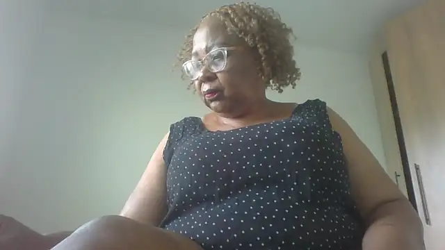 Snapshot of KinkyRicoSaisyours chatting on September 13, 9:53 am KinkyRicoSaisyours online show from September 13, 9:53 am