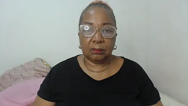 Snapshot of KinkyRicoSaisyours chatting on March 9, 8:21 pm KinkyRicoSaisyours online show from March 9, 8:21 pm