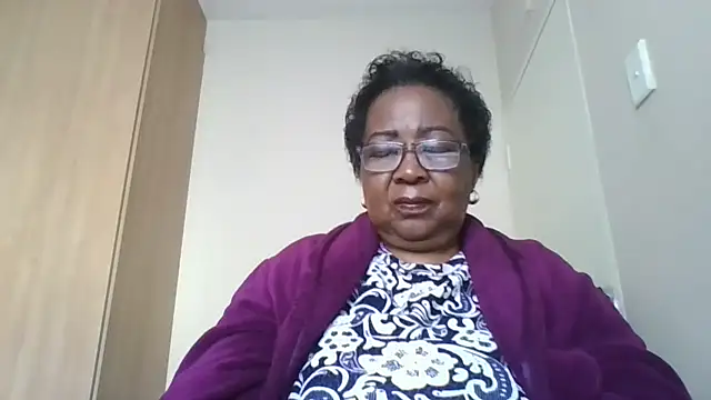 Snapshot of KinkyRicoSaisyours chatting on July 5, 8:32 am KinkyRicoSaisyours online show from July 5, 8:32 am