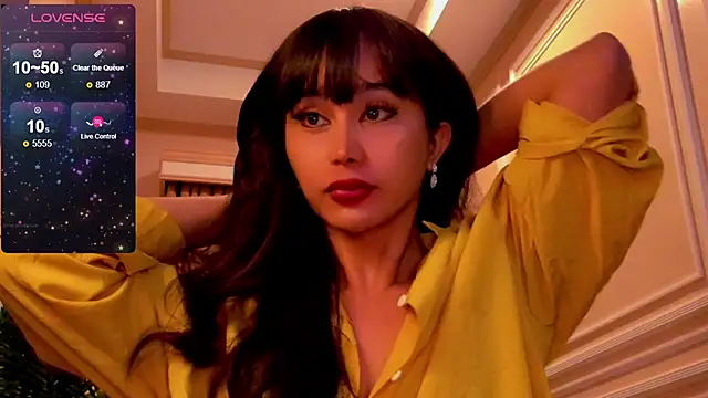 YOURCRISTINAS online show from September 18, 4:43 pm