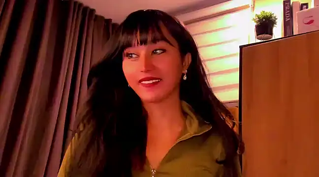 YOURCRISTINAS online show from December 10, 1:22 am