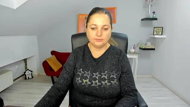 LollaGirl online show from October 22, 3:17 am