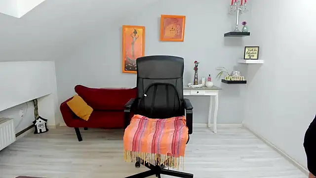 LollaGirl online show from November 29, 4:23 am