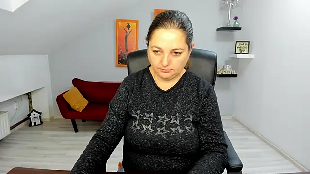 LollaGirl online show from November 19, 4:12 am