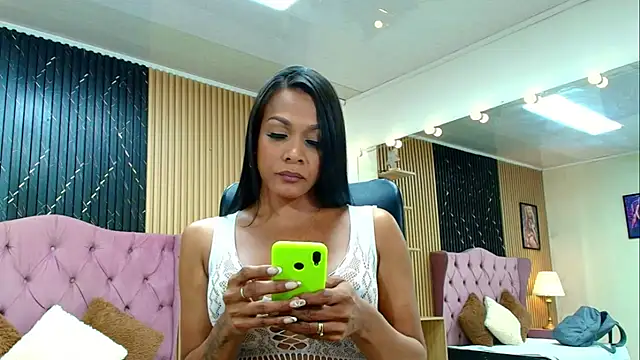 BARBIE BROWNN online show from January 18, 2:20 pm