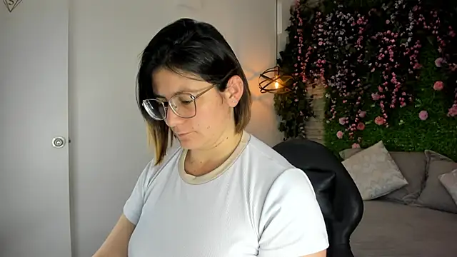 SarahDeyvis online show from January 12, 2:24 pm