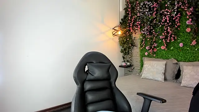 SarahDeyvis online show from January 6, 3:16 pm