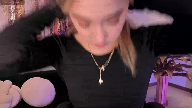 EveBensonX online show from November 5, 12:19 pm