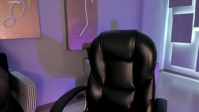 EveBensonX online show from November 10, 12:43 pm