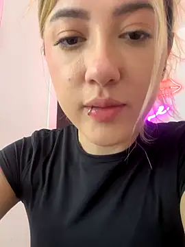 EveBensonX online show from November 26, 7:14 pm